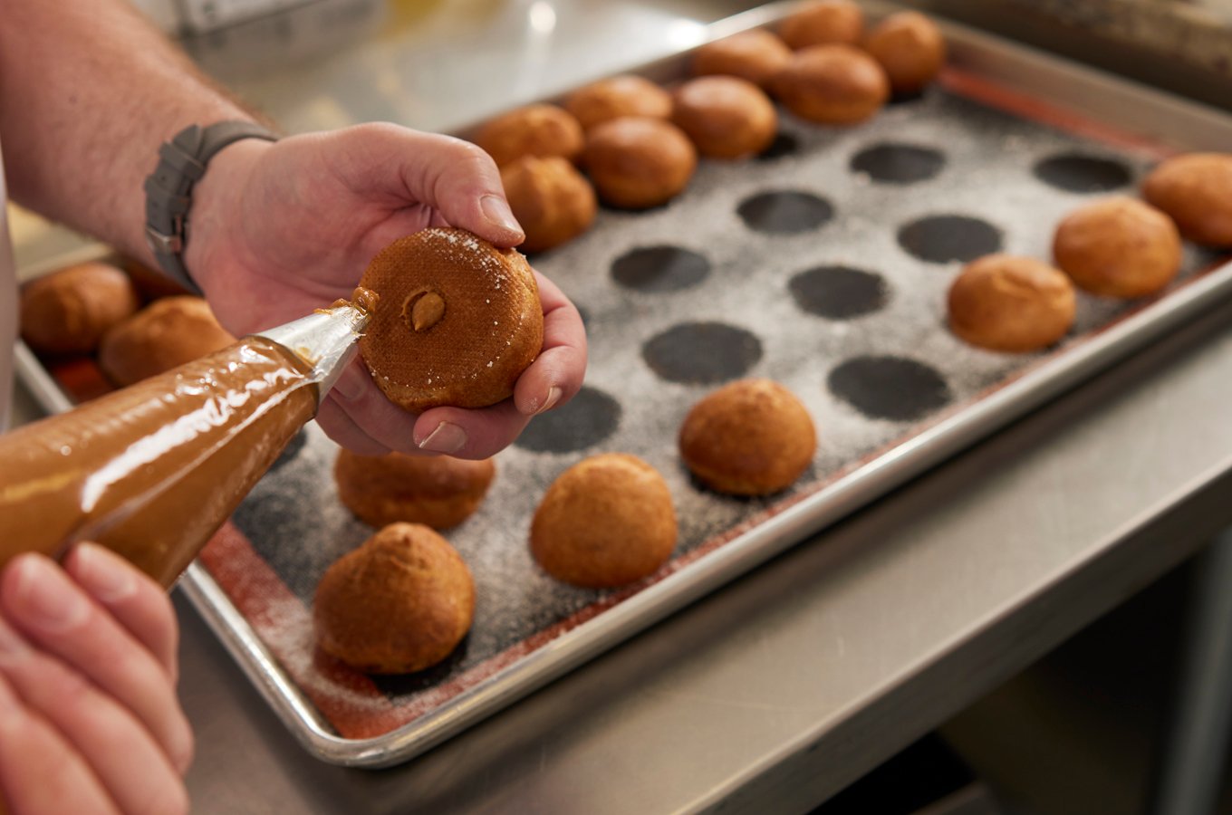 PASTRY 1 FILL CHOUX PUFFS